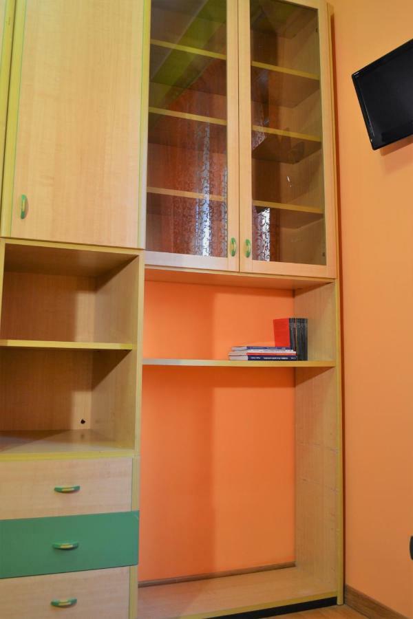לינה וארוחת בוקר אנה La Casa Di Ludo מראה חיצוני תמונה