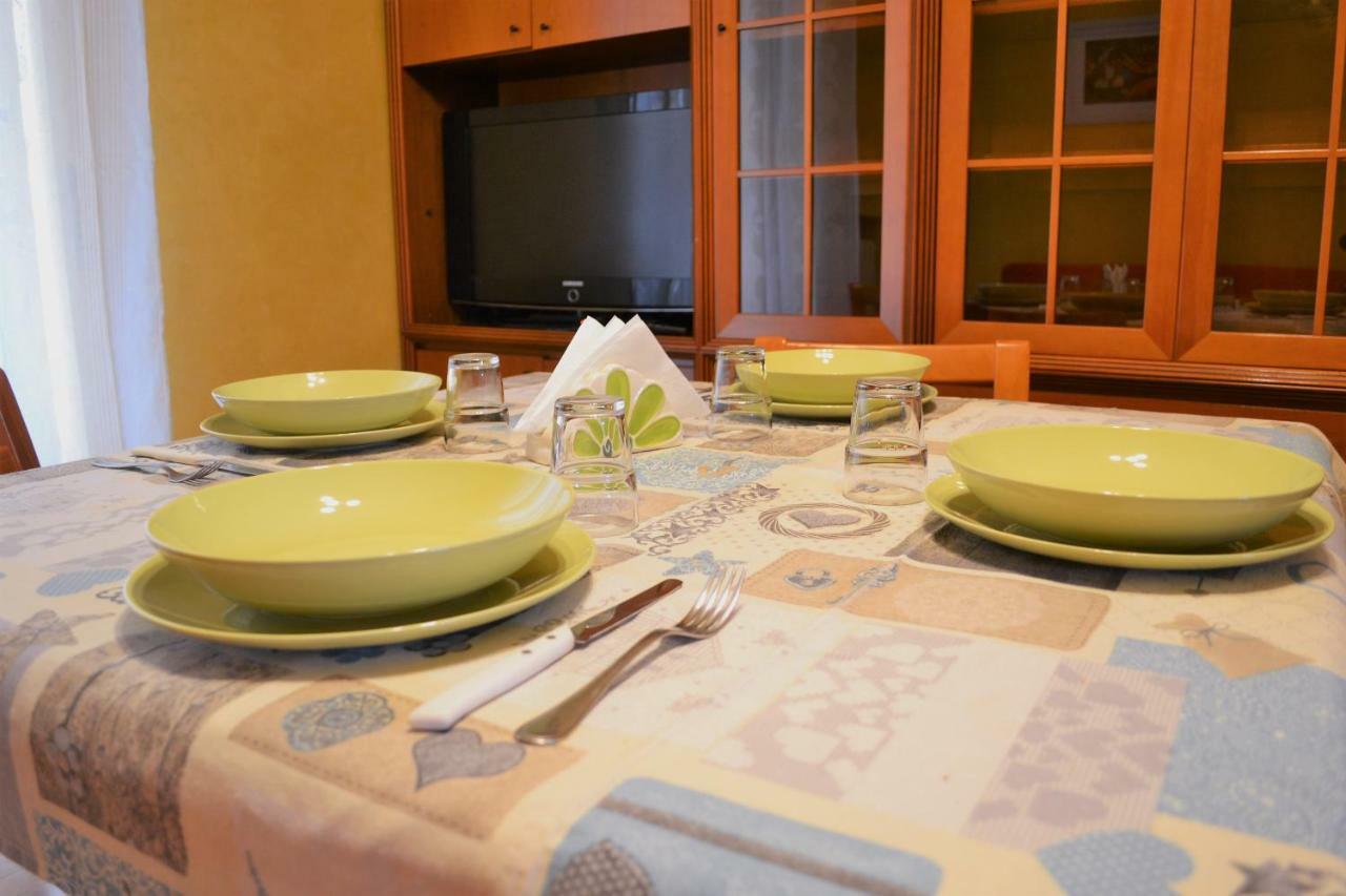 לינה וארוחת בוקר אנה La Casa Di Ludo מראה חיצוני תמונה